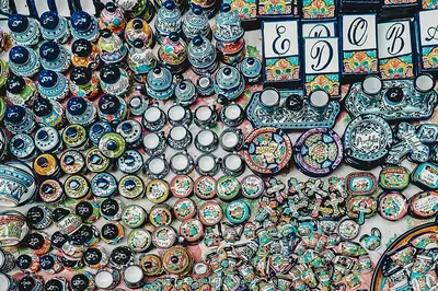 Artesanías Mexicanas: Talavera Poblana y Alebrijes Oaxaqueños